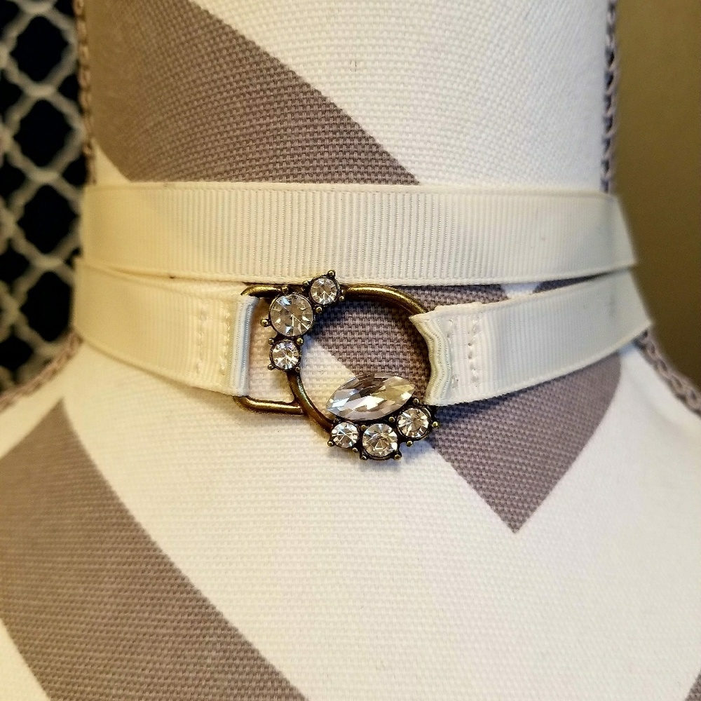 White choker necklace